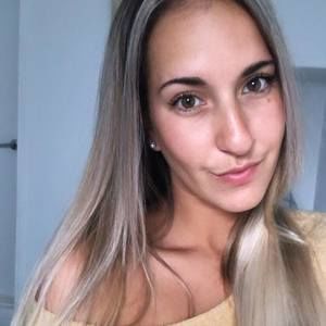 Meet your Posher, Meli-na